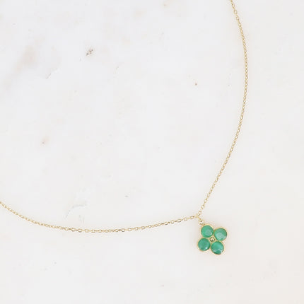 Collier - trèfle en pierre oeil de chat / perle de résine