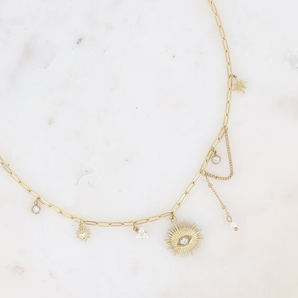Collier Aïcha - perles de résine/pierres naturelles, coeur émaillé, cristaux et pendentif oeil