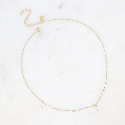 Collier Denise - chaîne façon pincée avec perles d'eau douce