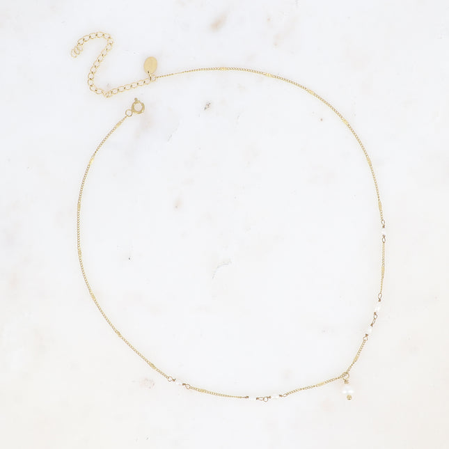 Collier Denise - chaîne façon pincée avec perles d'eau douce