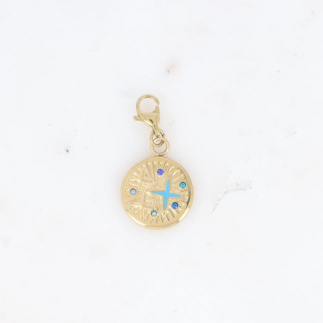 Charm - pampille ronde avec étoile gravée émaillée et oxydes de zirconium