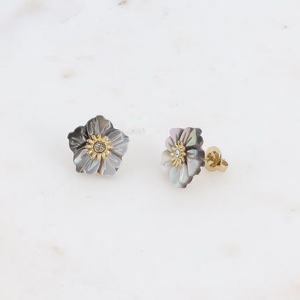 Boucles puces Elfie - fleur nacrée et petit cristal