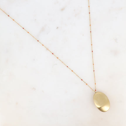 Sautoir Judie - chaîne émaillée et grand pendentif ovale brossé