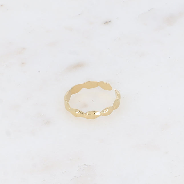 Shajeni thin ring - geometric serrated pattern