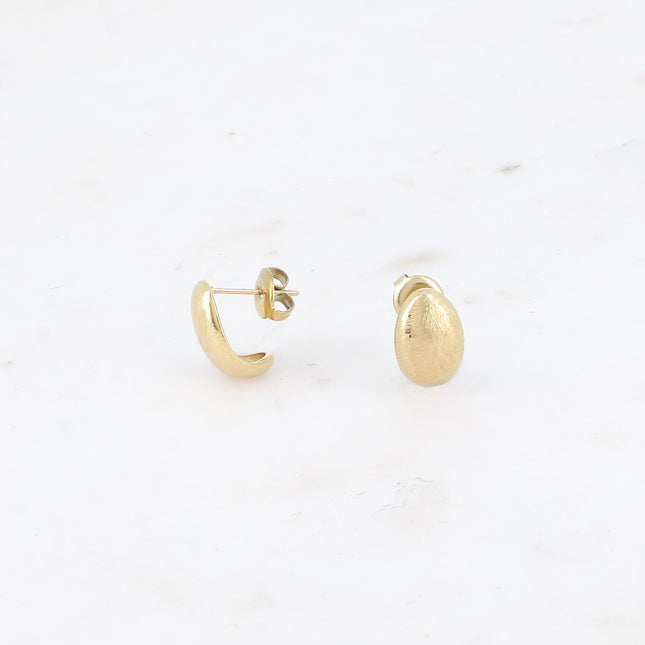 Stud earrings - curved shape with a brushed effect