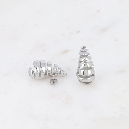 Stud earrings - openwork swirl effect teardrop 17x32mm