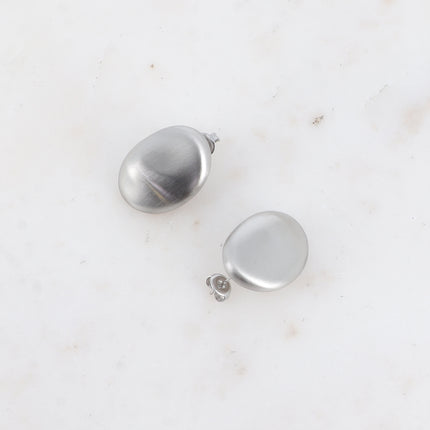 Assude stud earrings - large oval brushed effect