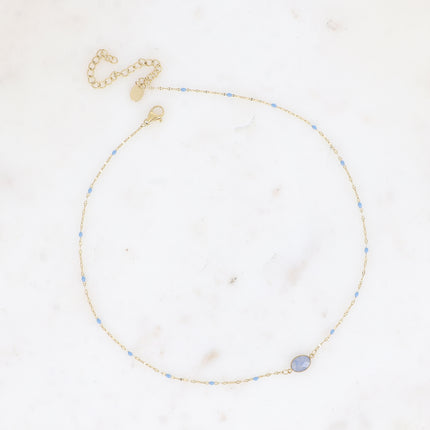 Collier Noelynn - chaîne émaillée, maille café de grain, pierre naturelle ovale