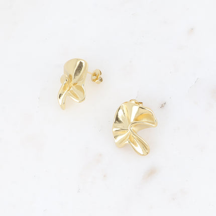 Stud earrings - textured, crinkled shape