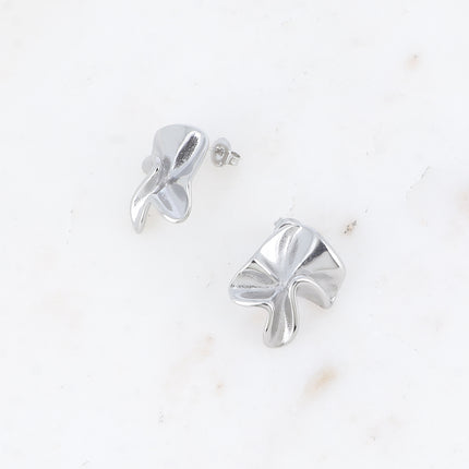 Stud earrings - textured, crinkled shape