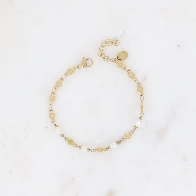 Bracelet - maille ronde avec étoile gravée et perles d'eau douce