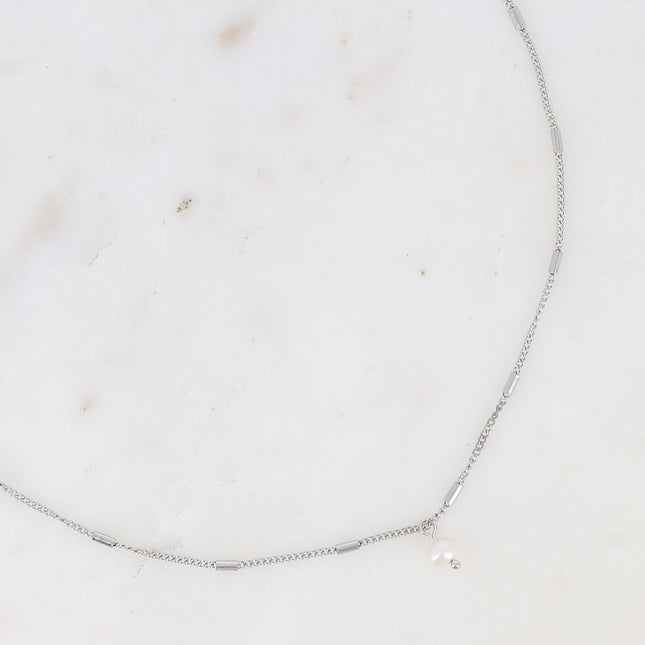 Collier - chaîne avec tubes et perle d'eau douce