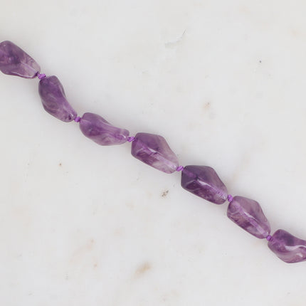 Bracelet sur cordon - morceaux de résine colorée