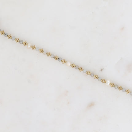 Bracelet sur câble Suzie - perles en acier, perles d'eau douce et pierres naturelles