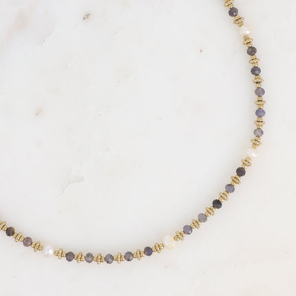Collier sur câble Suzie - perles en acier, perles d'eau douce et pierres naturelles