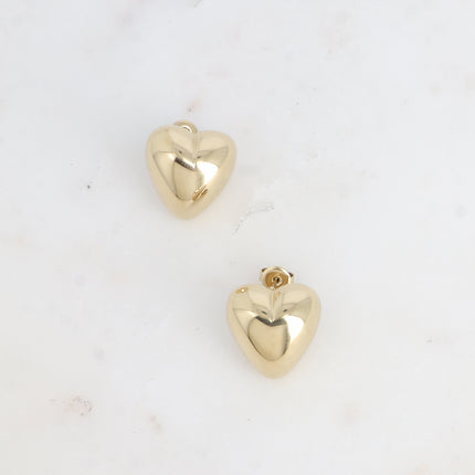 Heart-shaped stud earrings