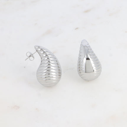 Boucles puces - goutte effet strié 17x31mm