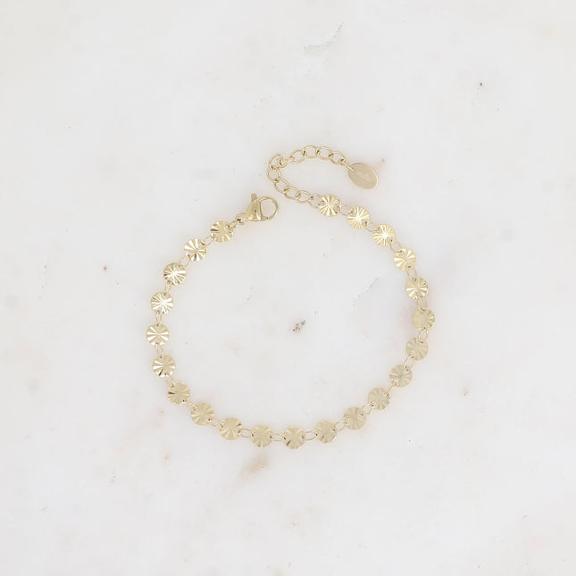 Bracelet - round links with star hammering and oval rings