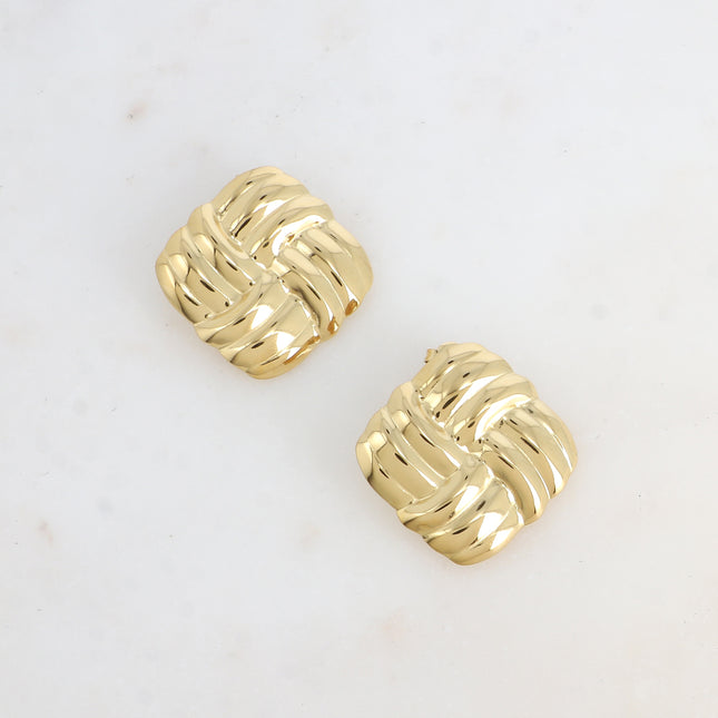 Boucles puces - grand carré avec effet damier tressé