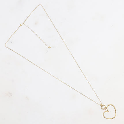 Sautoir Athenia - pendentif coeur ajouré et texturé
