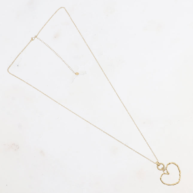 Sautoir Athenia - pendentif coeur ajouré et texturé