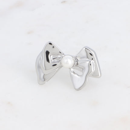 Gorgia ring - large bow tie and white resin ball