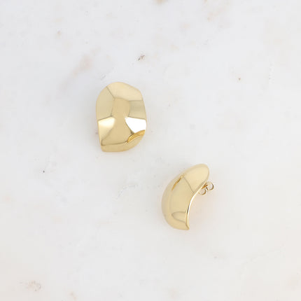 Boucles puces - goutte légèrement bombée, lisse et miroir