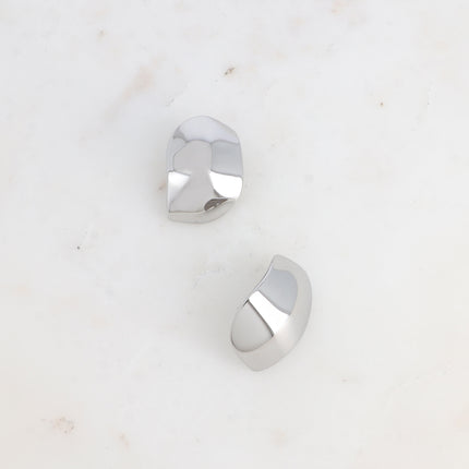 Boucles puces - goutte légèrement bombée, lisse et miroir