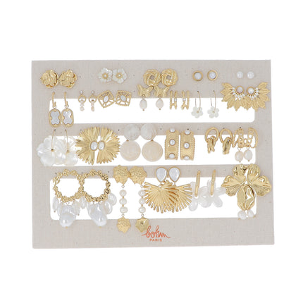 Kit de 23 boucles - doré perles d'eau douce - prix moyen de 6,70€/pr - Présentoir offert