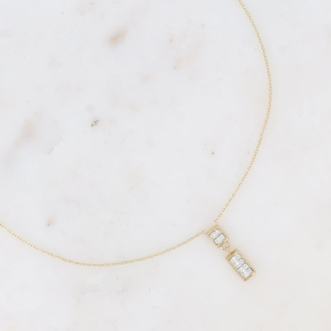 Collier - pendentif rectangulaire avec cristaux