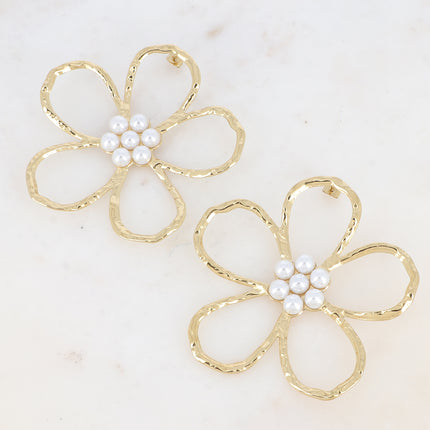 Boucles puces Trinity XL - grande fleur ajourée et billes en résine blanche nacrée