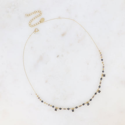 Collier - chaîne fine avec pâtes de verre et cristaux carrés pendants
