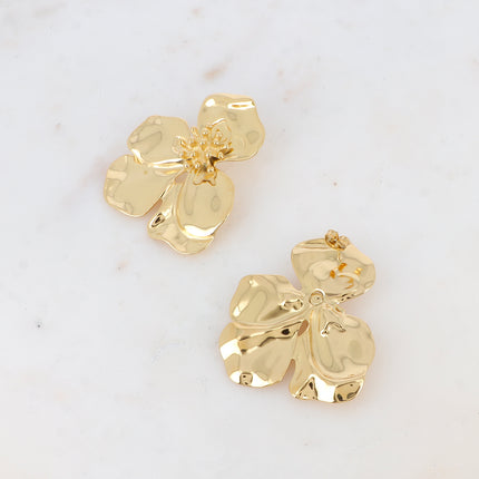 Marlene stud earrings - textured flower