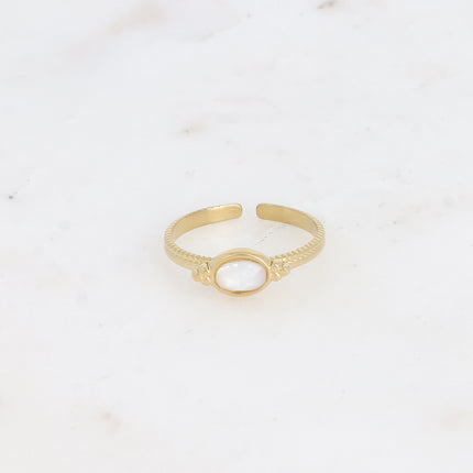 Bague - pierre naturelle ovale et 3 grains