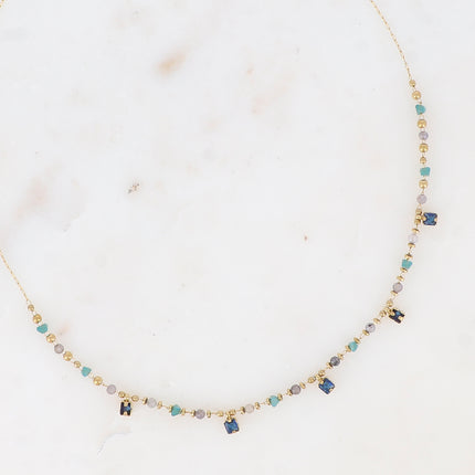 Collier - chaîne fine avec pâtes de verre et cristaux carrés pendants