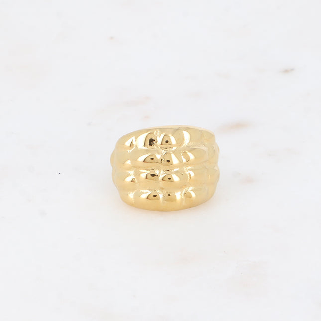 Bague - forme bombée et quadrillée