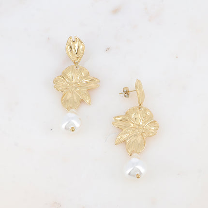 Dangle earrings - foliage pattern and white resin bead