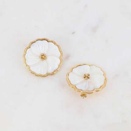 Eulalie stud earrings - large flat mother-of-pearl flower 43mm