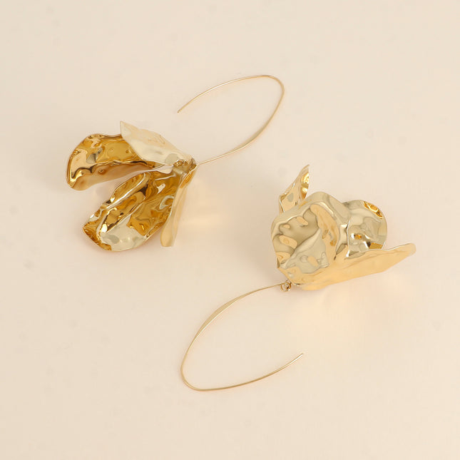 Boucles pendantes - long crochet et pièce style feuillage suspendu