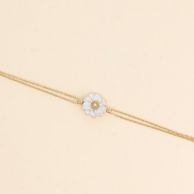 Bracelet - fleur en pierre naturelle et oxyde de zirconium