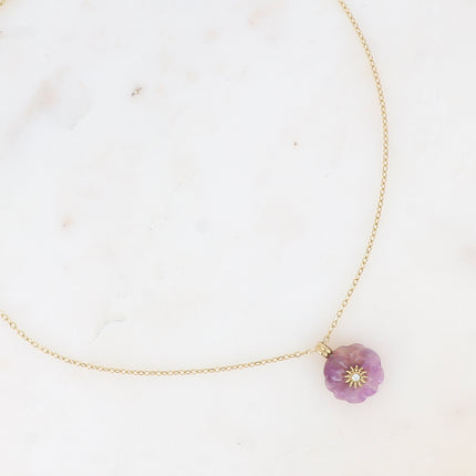 Collier - fleur en pierre naturelle et oxyde de zirconium