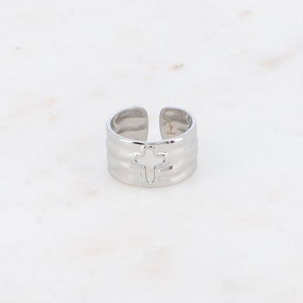 Bague - anneau martelé avec croix religieuse ajourée