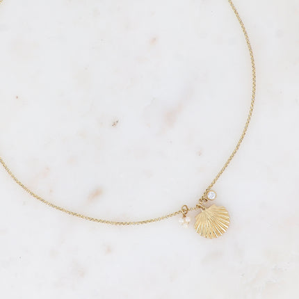 Collier Noa-Lis - pendentif coquillage texturé, perles d'eau douce et cristal rond