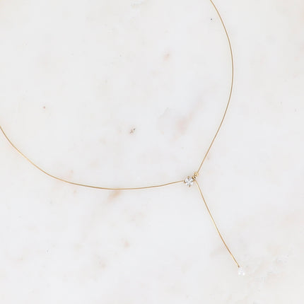 Collier Y Maja - cristal et chaîne pendante avec perle d'eau douce