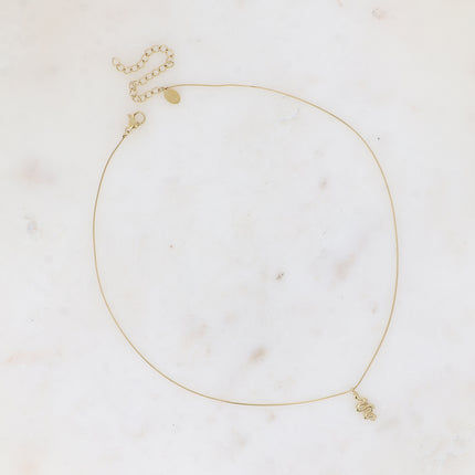 Collier Linnea - maille fine type serpent avec petit pendentif serpent