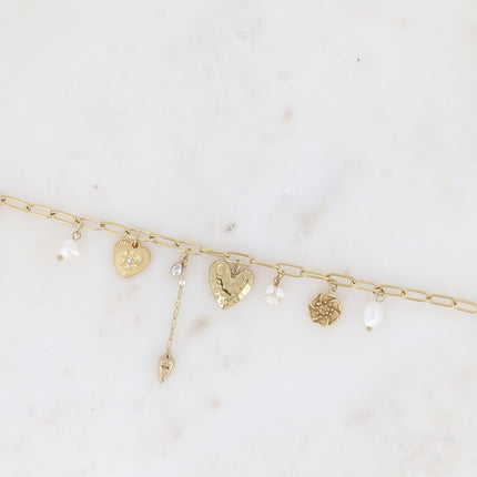 Bracelet Bethany - maille ovale avec breloques (coeurs, fleur, étoiles, perles d'eau douce, pâtes de verre et cristaux)