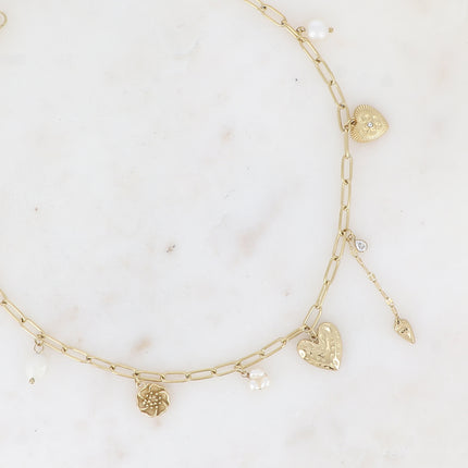 Collier Bethany - maille ovale avec breloques (coeurs, fleur, étoiles, perles d'eau douce, pâtes de verre et cristaux)