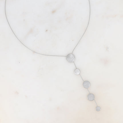 Collier Y - pastilles rondes effet brossées