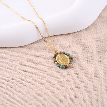 Collier - médaillon ovale la Madone et pierres naturelles
