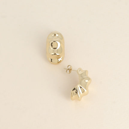 Boucles puces Noeline - pièce en forme de coquillage